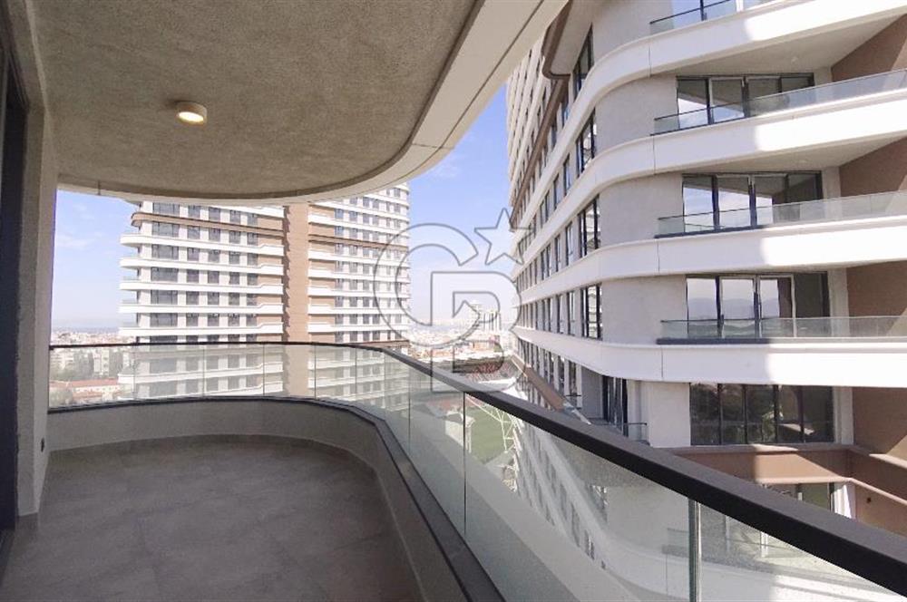 Alsancak Evora İzmir'de Deniz Manzaralı Kiralık 3+1 160 M² Daire