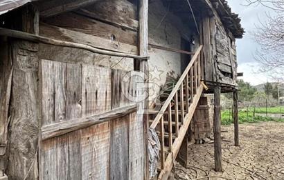 BAYRAMİÇ YAYLACIK KÖYÜNDE DOĞA İLE İÇ İÇE SATILIK BAHÇELİ TAŞ EV