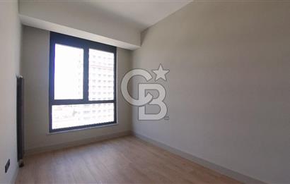 Alsancak Evora İzmir'de Deniz Manzaralı Kiralık 3+1 160 M² Daire