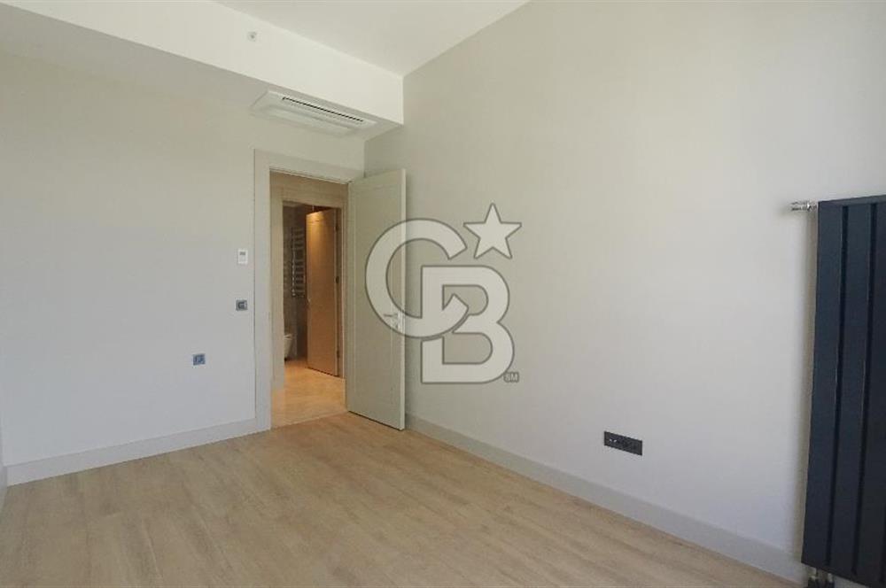 Alsancak Evora İzmir'de Deniz Manzaralı Kiralık 3+1 160 M² Daire