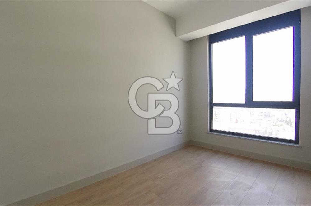 Alsancak Evora İzmir'de Deniz Manzaralı Kiralık 3+1 160 M² Daire