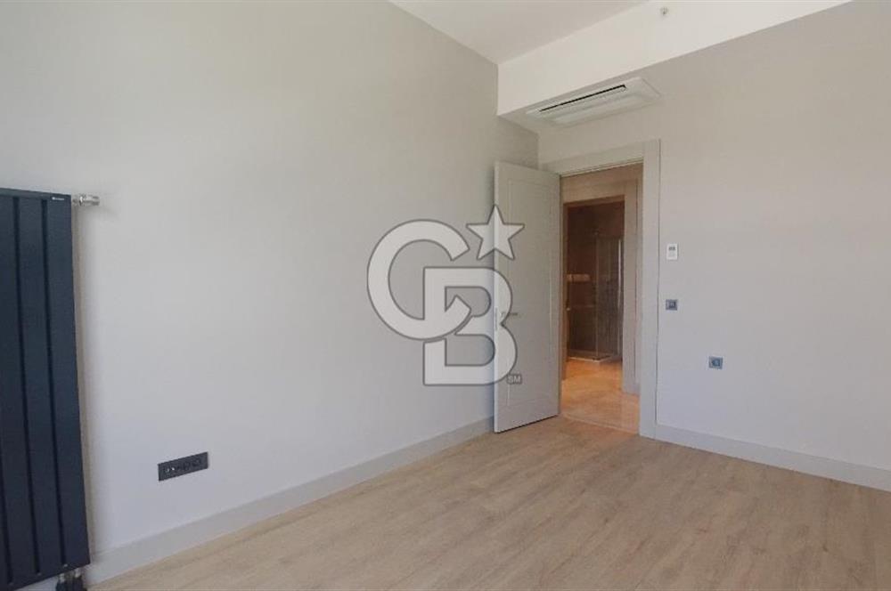 Alsancak Evora İzmir'de Deniz Manzaralı Kiralık 3+1 160 M² Daire