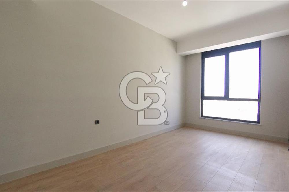 Alsancak Evora İzmir'de Deniz Manzaralı Kiralık 3+1 160 M² Daire