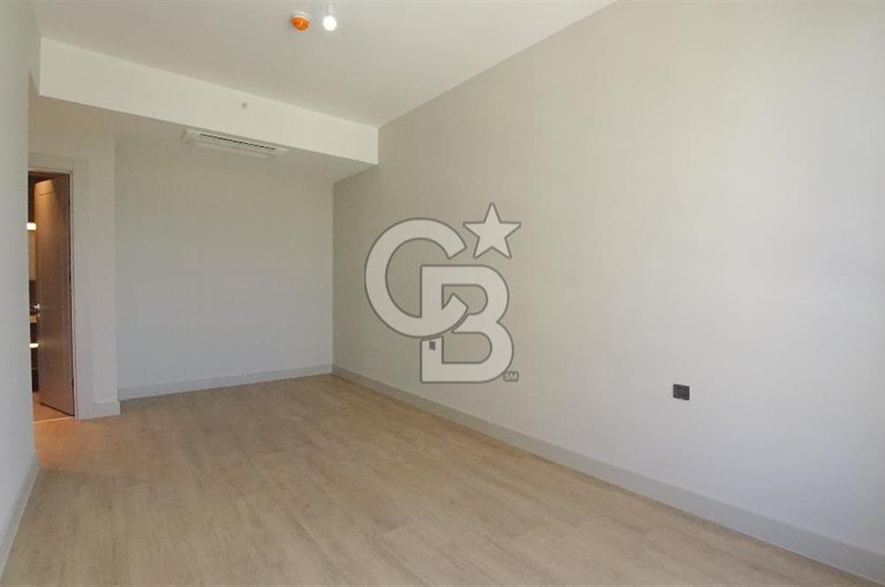 Alsancak Evora İzmir'de Deniz Manzaralı Kiralık 3+1 160 M² Daire