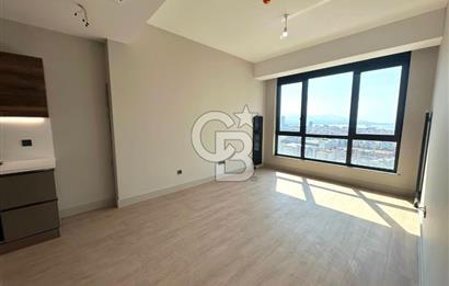 Evora İzmir`de Deniz ve Peyzaj Manzaralı 2+1 Kiralık Daire