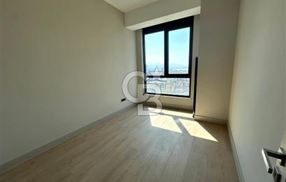 Evora İzmir`de Deniz ve Peyzaj Manzaralı 2+1 Kiralık Daire