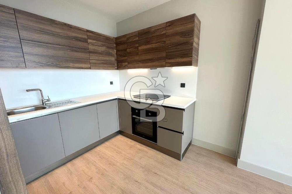 Evora İzmir`de Deniz ve Peyzaj Manzaralı 2+1 Kiralık Daire