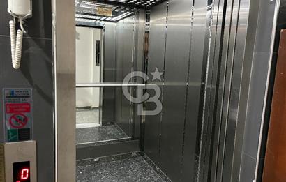 KARTAL KARLIKTEPE KATTA TEK SATILIK 3+1 DAİRE