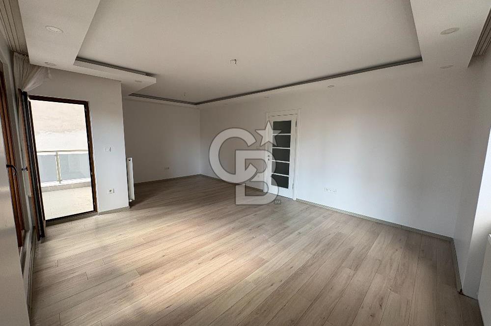 KARTAL KARLIKTEPE KATTA TEK SATILIK 3+1 DAİRE