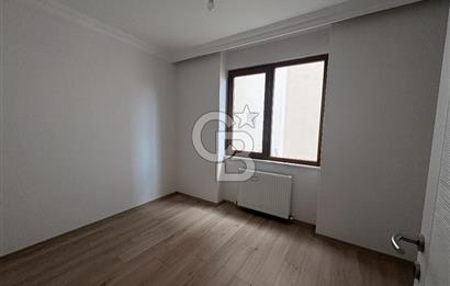 KARTAL KARLIKTEPE KATTA TEK SATILIK 3+1 DAİRE