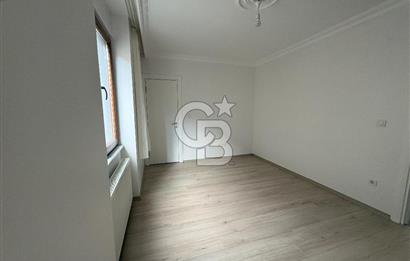 KARTAL KARLIKTEPE KATTA TEK SATILIK 3+1 DAİRE