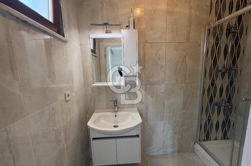 KARTAL KARLIKTEPE KATTA TEK SATILIK 3+1 DAİRE