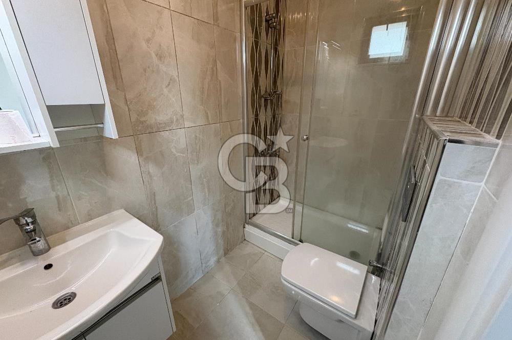 KARTAL KARLIKTEPE KATTA TEK SATILIK 3+1 DAİRE