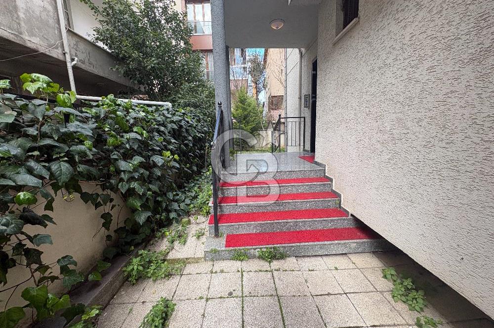 KARTAL KARLIKTEPE KATTA TEK SATILIK 3+1 DAİRE