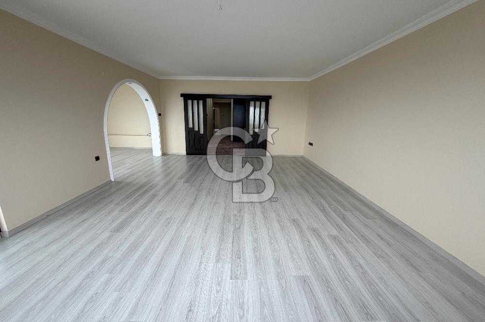 YILDIZLI CANIM SİTESİ'NDE DENİZ MANZARALI KİRALIK 3+1 DAİRE