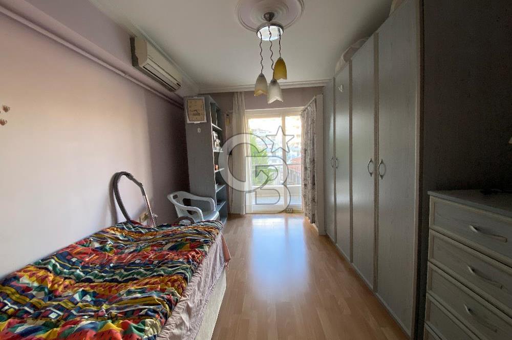 ŞEMİKLER YALI MAHALLESİNDE 4+1 GENİŞ VE KONFORLU SATILIK DAİRE