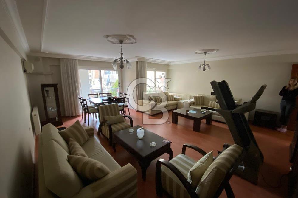 ŞEMİKLER YALI MAHALLESİNDE 4+1 GENİŞ VE KONFORLU SATILIK DAİRE