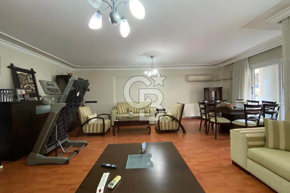 ŞEMİKLER YALI MAHALLESİNDE 4+1 GENİŞ VE KONFORLU SATILIK DAİRE