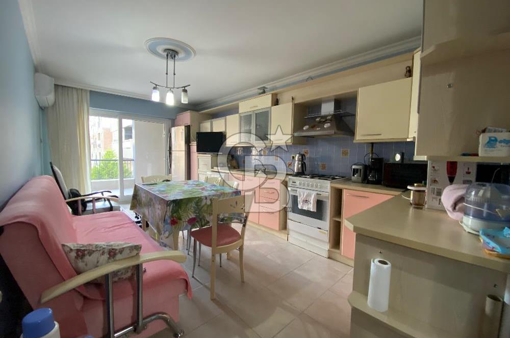 ŞEMİKLER YALI MAHALLESİNDE 4+1 GENİŞ VE KONFORLU SATILIK DAİRE