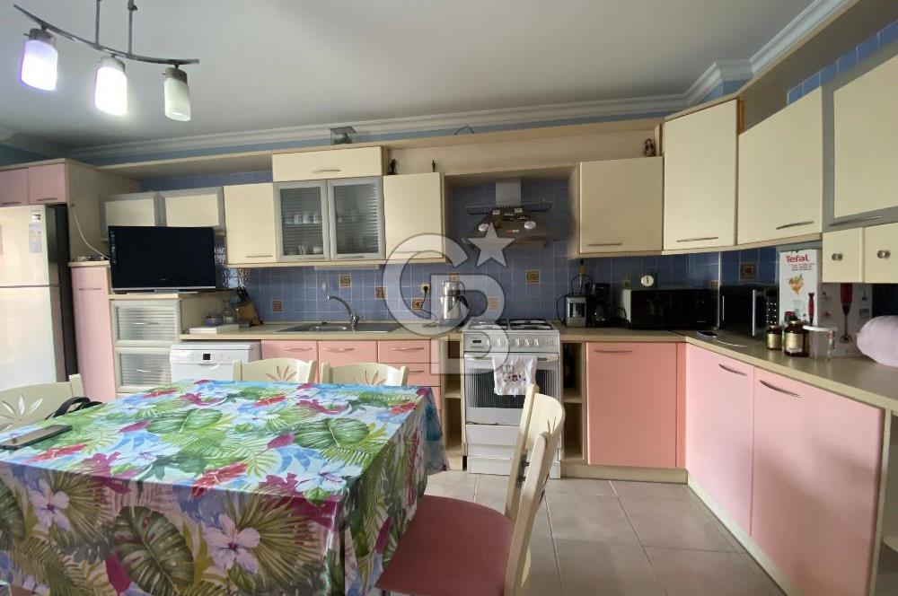 ŞEMİKLER YALI MAHALLESİNDE 4+1 GENİŞ VE KONFORLU SATILIK DAİRE