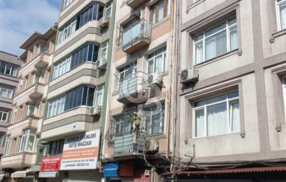 Fatih Ana Cadde Üzeri Satılık 2+1 Eşyalı Daire