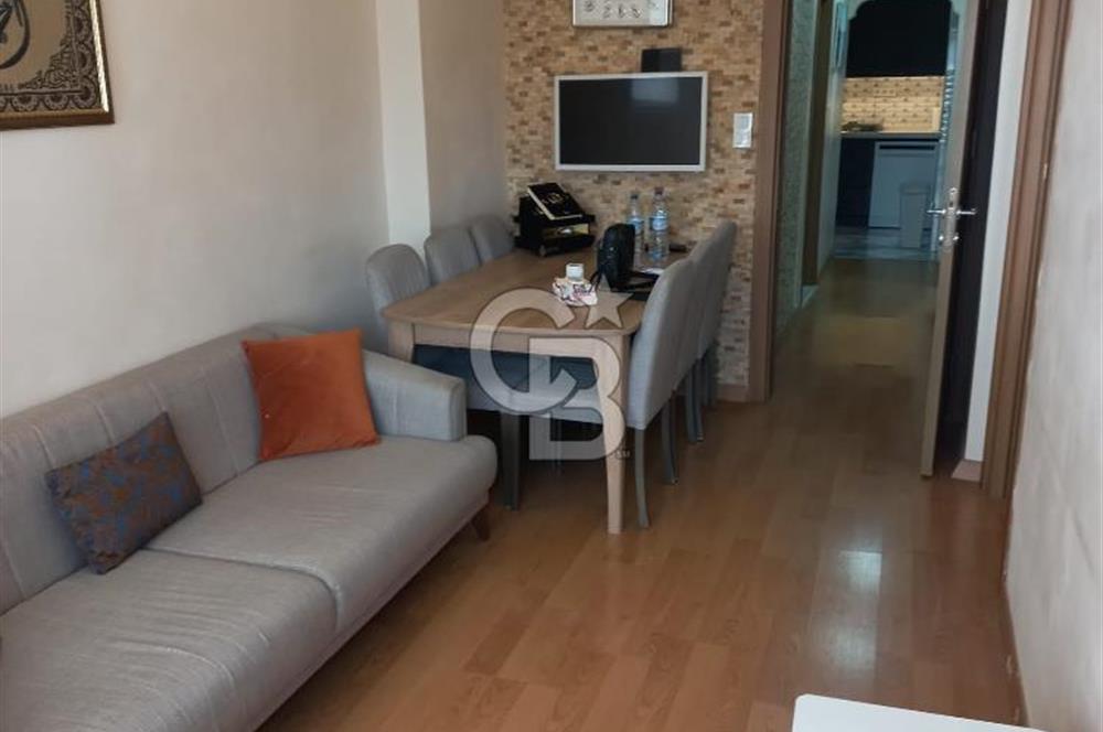 Fatih Ana Cadde Üzeri Satılık 2+1 Eşyalı Daire