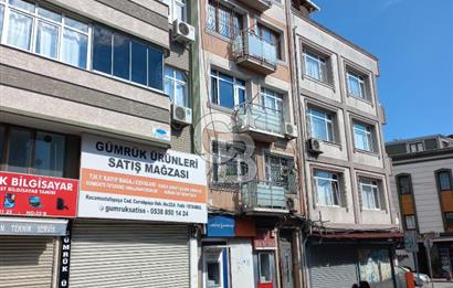 Fatih Ana Cadde Üzeri Satılık 2+1 Eşyalı Daire