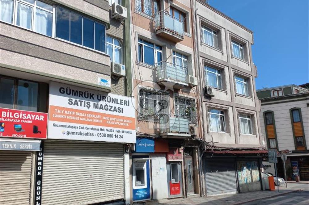 Fatih Ana Cadde Üzeri Satılık 2+1 Eşyalı Daire