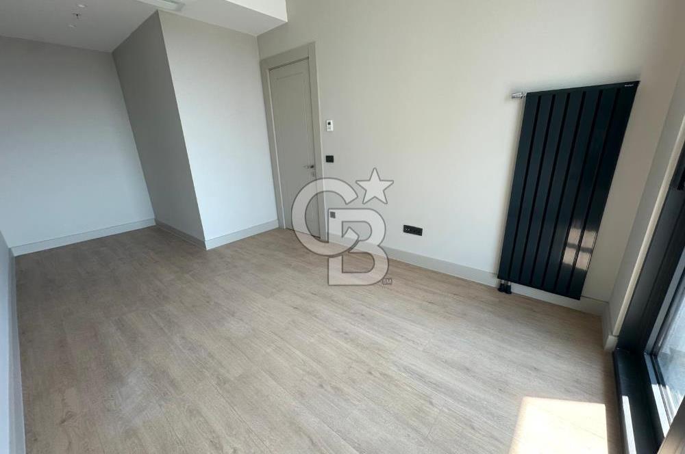 Evora İzmir`de Deniz ve Peyzaj Manzaralı 2+1 Kiralık Daire
