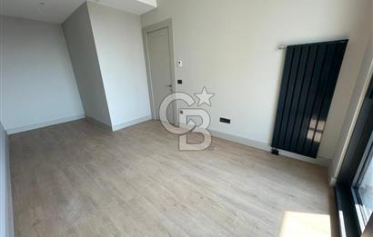 Evora İzmir`de Deniz ve Peyzaj Manzaralı 2+1 Kiralık Daire