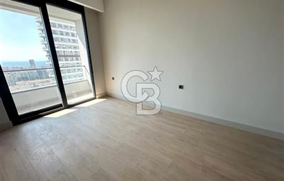 Evora İzmir`de Deniz ve Peyzaj Manzaralı 2+1 Kiralık Daire