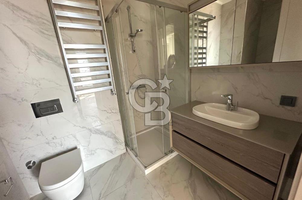 Evora İzmir`de Deniz ve Peyzaj Manzaralı 2+1 Kiralık Daire