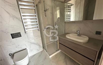 Evora İzmir`de Deniz ve Peyzaj Manzaralı 2+1 Kiralık Daire