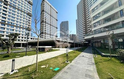 Evora İzmir`de Deniz ve Peyzaj Manzaralı 2+1 Kiralık Daire