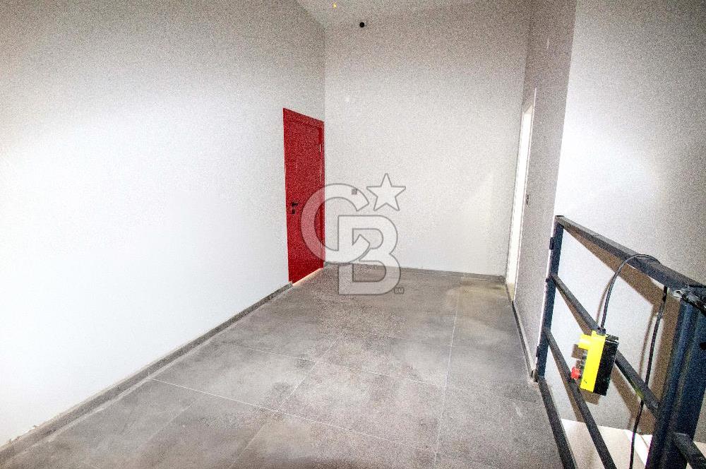 CB EAGLE'dan ÇEVRE YOLU ÜZERİNDE 600 m² SATILIK İŞ YERİ