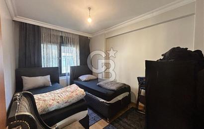 Kızıltoprak'ta genç binada eşyalı 2+1 daire