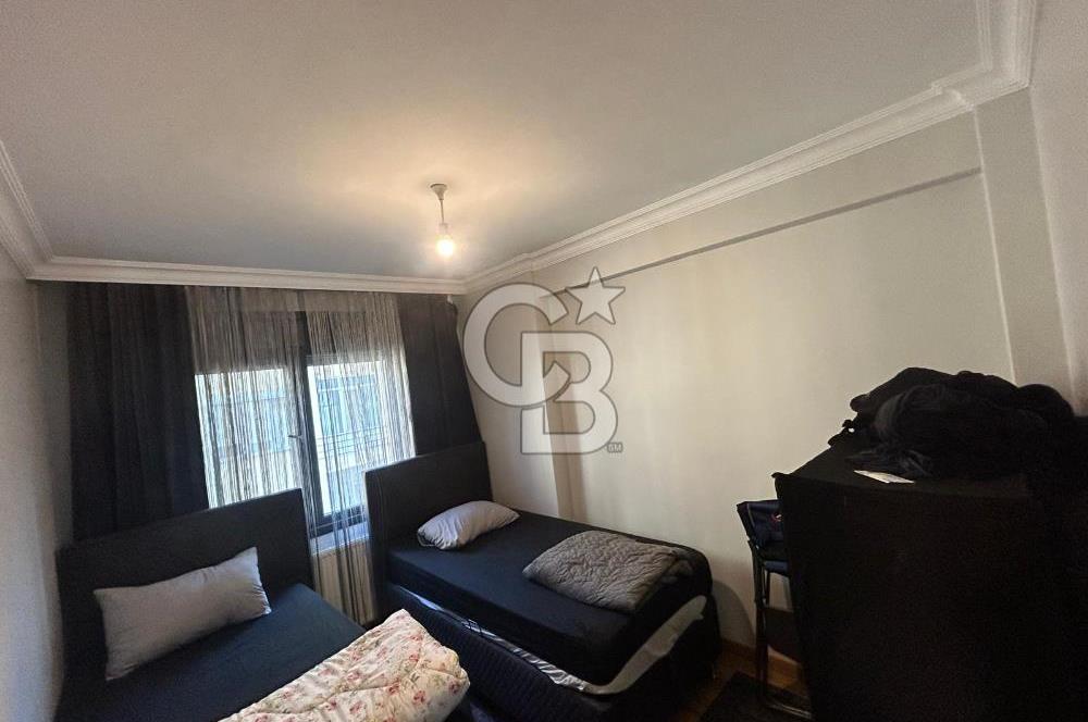 Kızıltoprak'ta genç binada eşyalı 2+1 daire