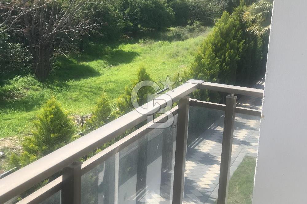 Yüreğir Akdeniz Mah. Havuzlu Site İçi Doğalgazlı Daire 2+1