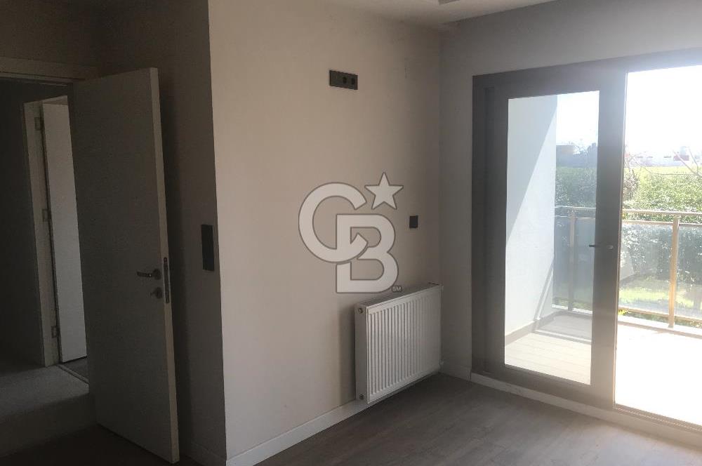 Yüreğir Akdeniz Mah. Havuzlu Site İçi Doğalgazlı Daire 2+1