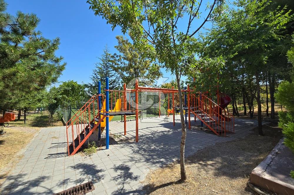 ETİMESGUT AYYILDIZ MAH. YÜZME HAVUZLU SİTEDE KİRALIK 3+1 DAİRE