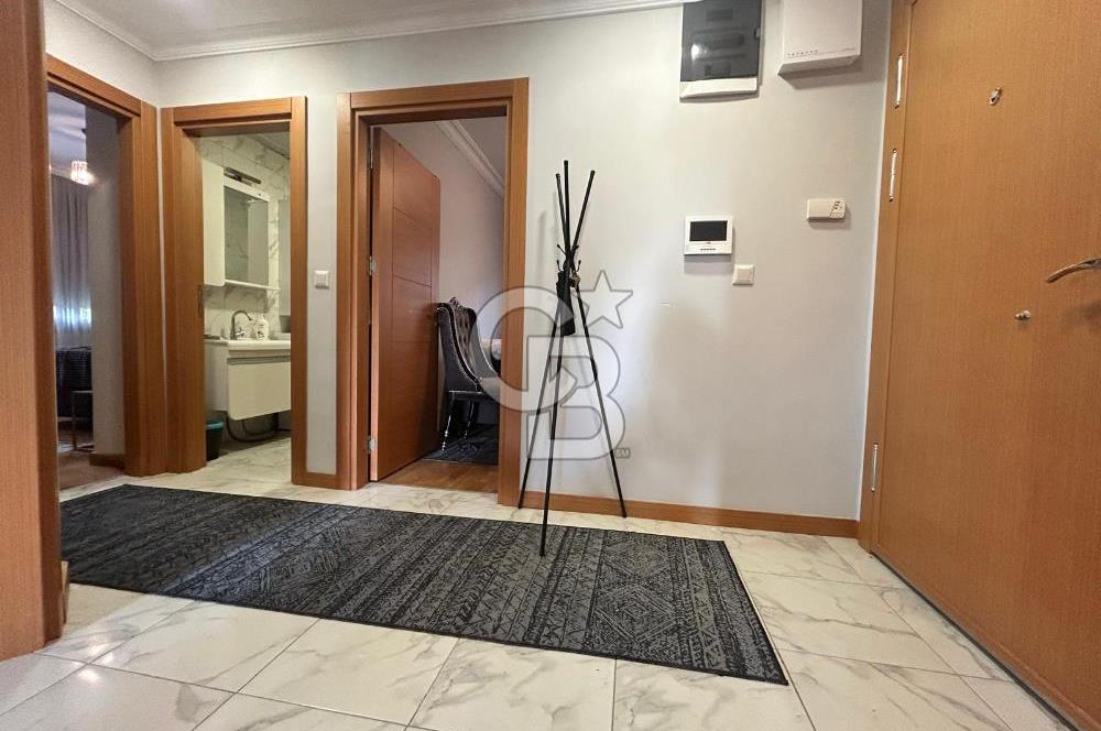 Kızıltoprak'ta genç binada eşyalı 2+1 daire