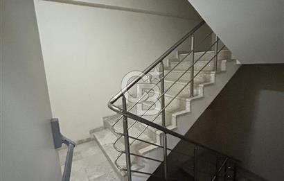 Kızıltoprak'ta genç binada eşyalı 2+1 daire