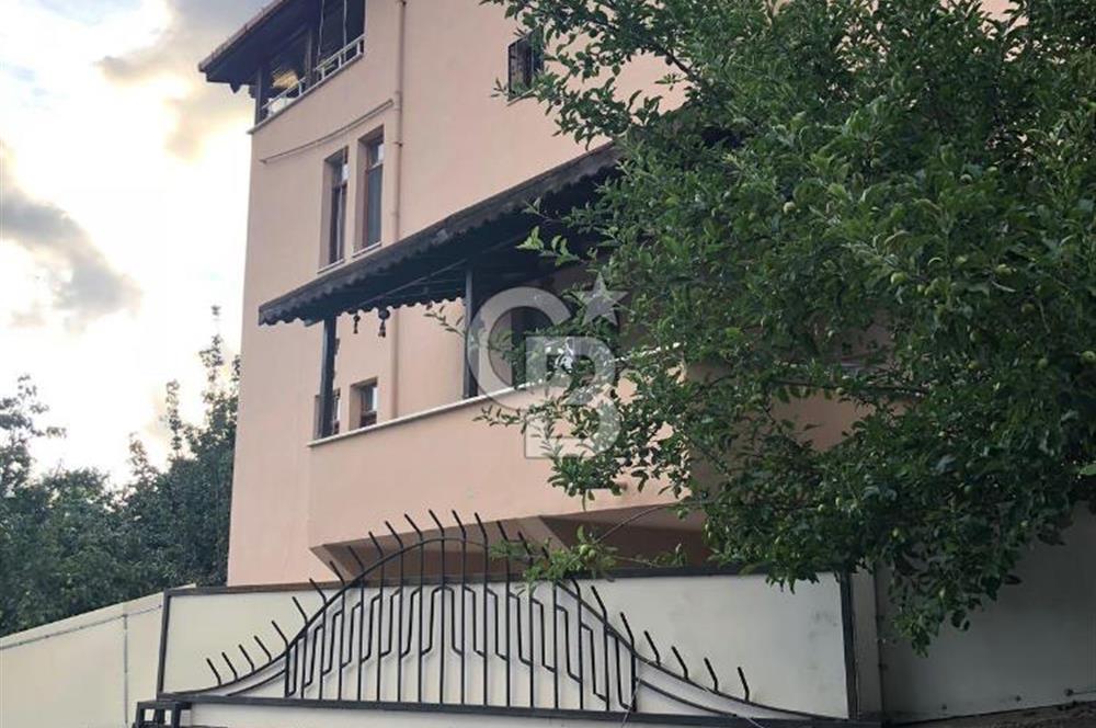 SATILIK BEYKOZDA ELMALI KÖYÜNDE MÜSTAKİL BAHÇELİ EV