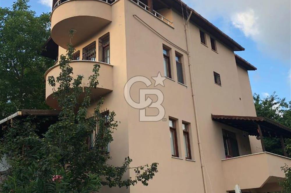 SATILIK BEYKOZDA ELMALI KÖYÜNDE MÜSTAKİL BAHÇELİ EV