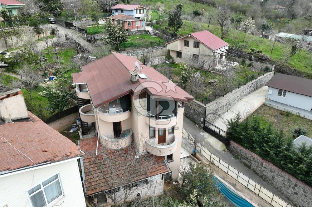 SATILIK BEYKOZDA ELMALI KÖYÜNDE MÜSTAKİL BAHÇELİ EV