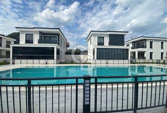 MENEMEN EMİRALEM'DE  6+1 TRİPLEX SİTE İÇİ HAVUZLU VİLLA - 11 - 343767