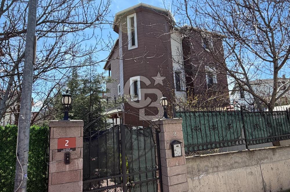 Geniş Bahçe + Sauna | 6+1 Villa | Merkezi Konum