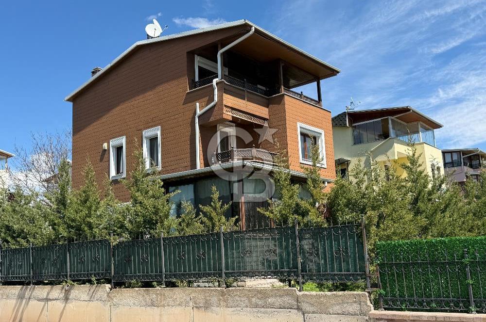 Geniş Bahçe + Sauna | 6+1 Villa | Merkezi Konum