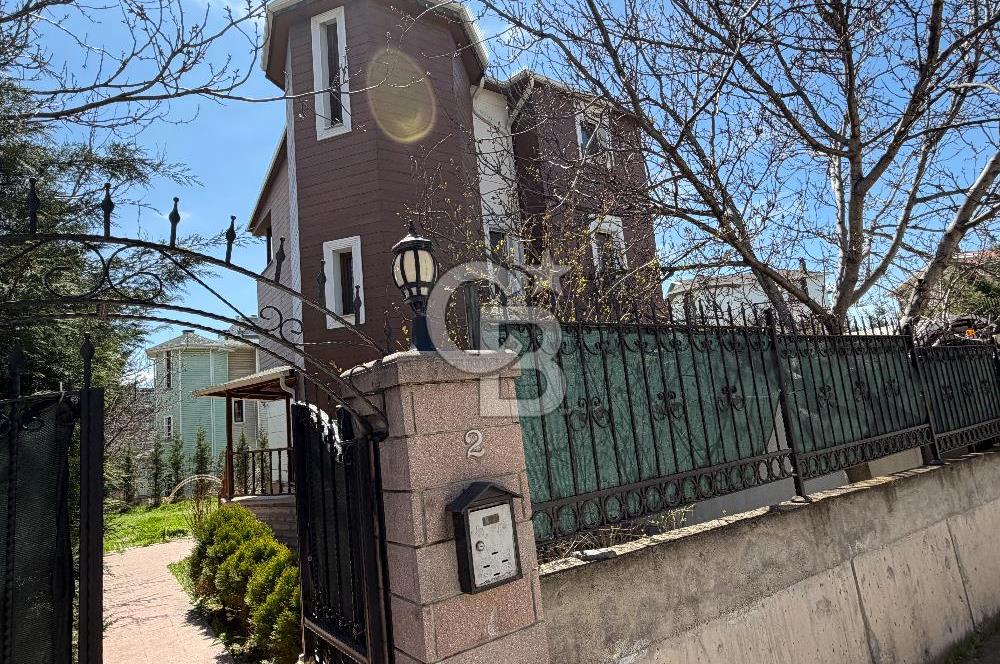 Geniş Bahçe + Sauna | 6+1 Villa | Merkezi Konum