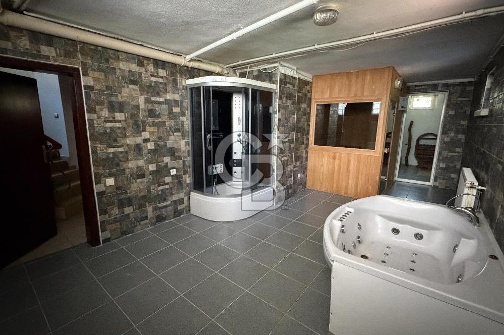 Geniş Bahçe + Sauna | 6+1 Villa | Merkezi Konum